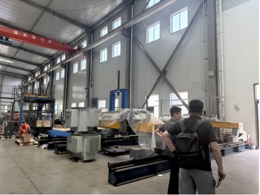 我院產品設計工作室教師走訪企業，共探校企合作與技術交流新機遇